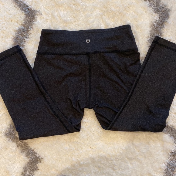 Lululemon crop leggings - Picture 4 of 5